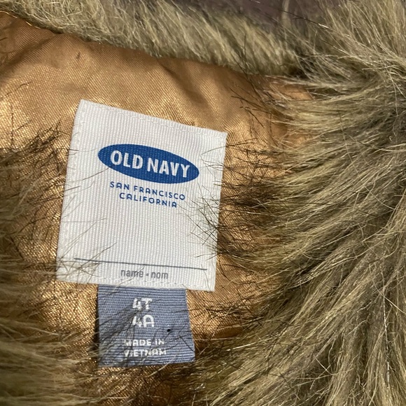 Small Girls Fur Vest Old Navy - Picture 8 of 13